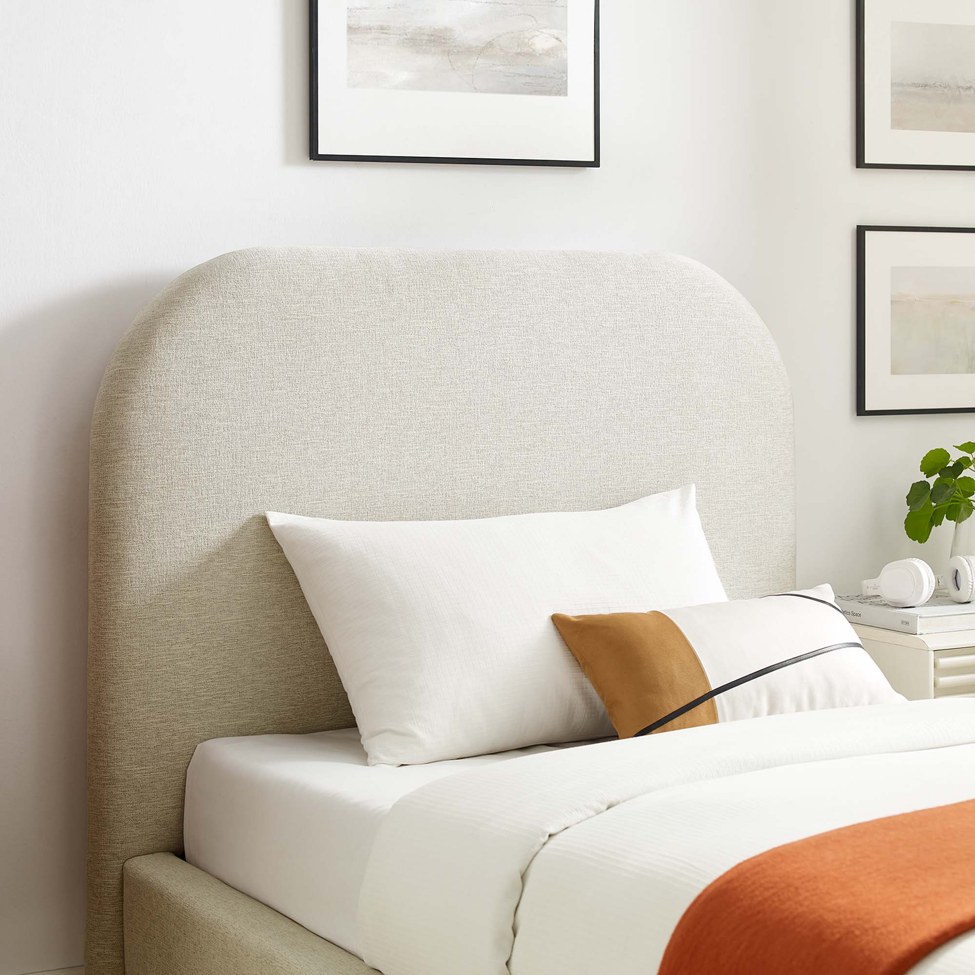 Keynote Upholstered Fabric Curved Platform Bed view 5